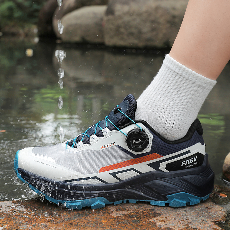Новые кроссовки для трейлранни – обзор и цена Lightweight Road Running Shoes