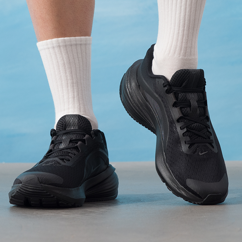 Мужские кроссовки Nike, оригин – обзор и цена Lightweight Road Running Shoes
