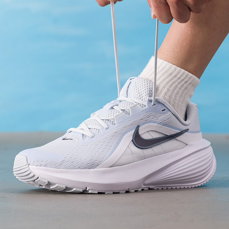 Мужские кроссовки Nike, оригин – обзор и цена Lightweight Road Running Shoes