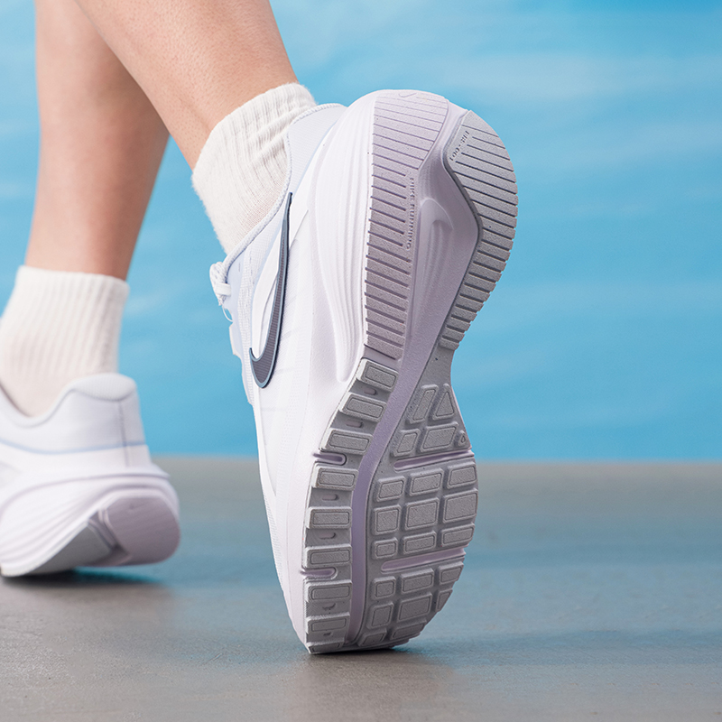 Мужские кроссовки Nike, оригин – обзор и цена Lightweight Road Running Shoes